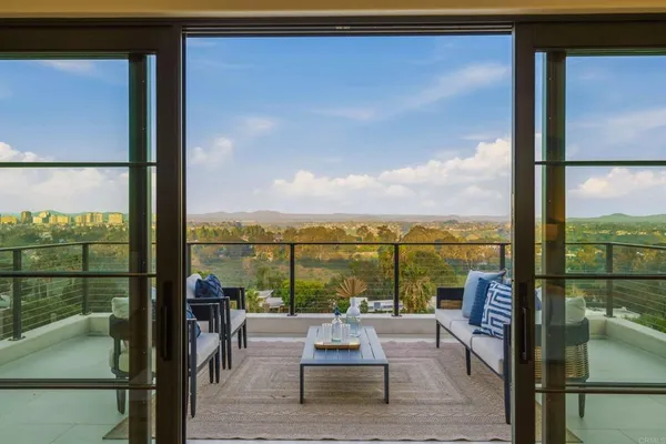 $7,500,000 | 8341 La Jolla Scenic Drive North, La Jolla, CA 92037