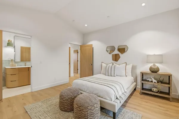 $7,500,000 | 8341 La Jolla Scenic Drive North, La Jolla, CA 92037