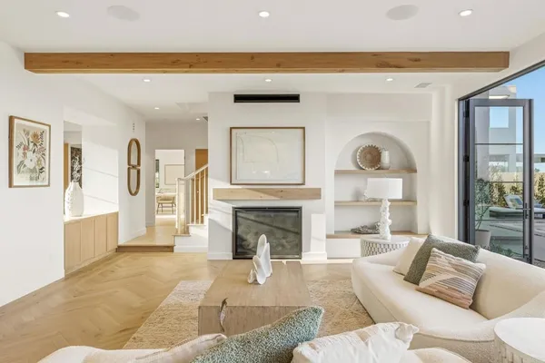 $7,500,000 | 8341 La Jolla Scenic Drive North, La Jolla, CA 92037