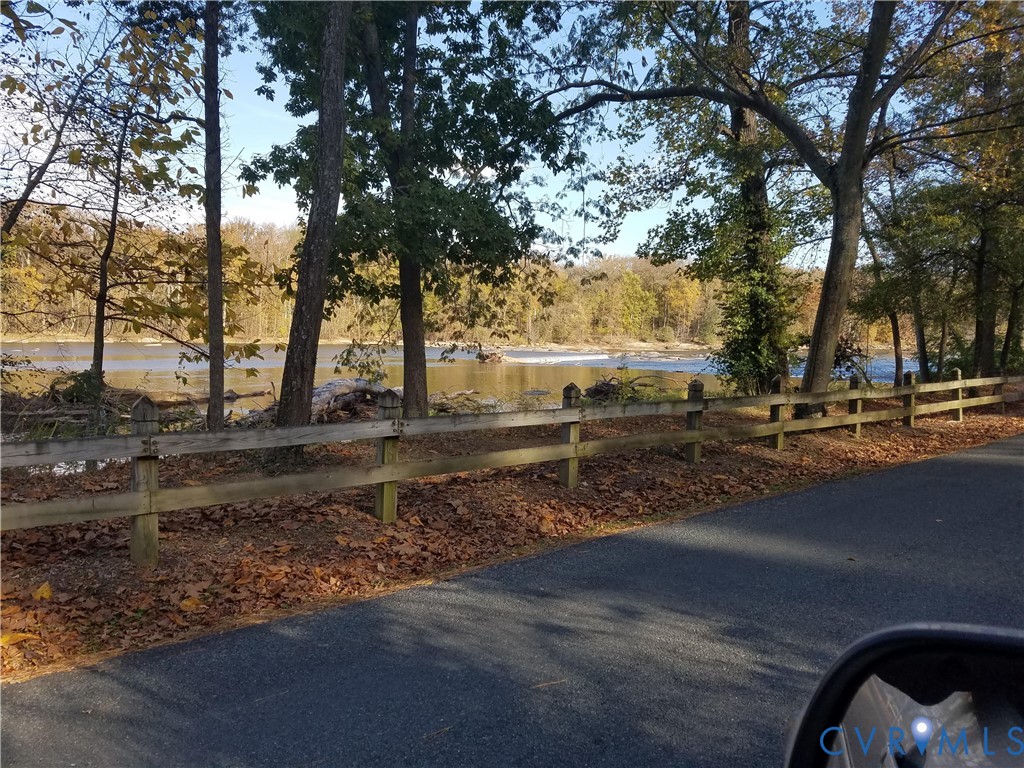 3369 Warner Road Richmond, VA 23225 - Photo 41 of 46 a backyard of a house with lots of green space