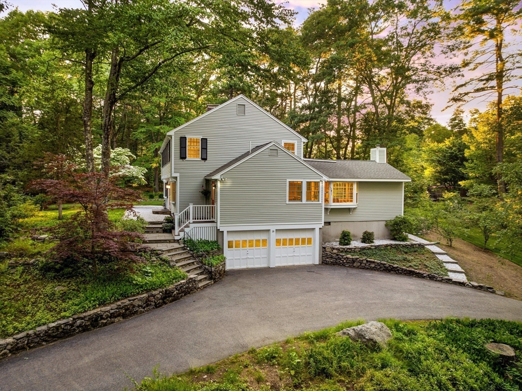 18 Isaac Davis Road Concord, MA 01742 - Photo 5 of 42