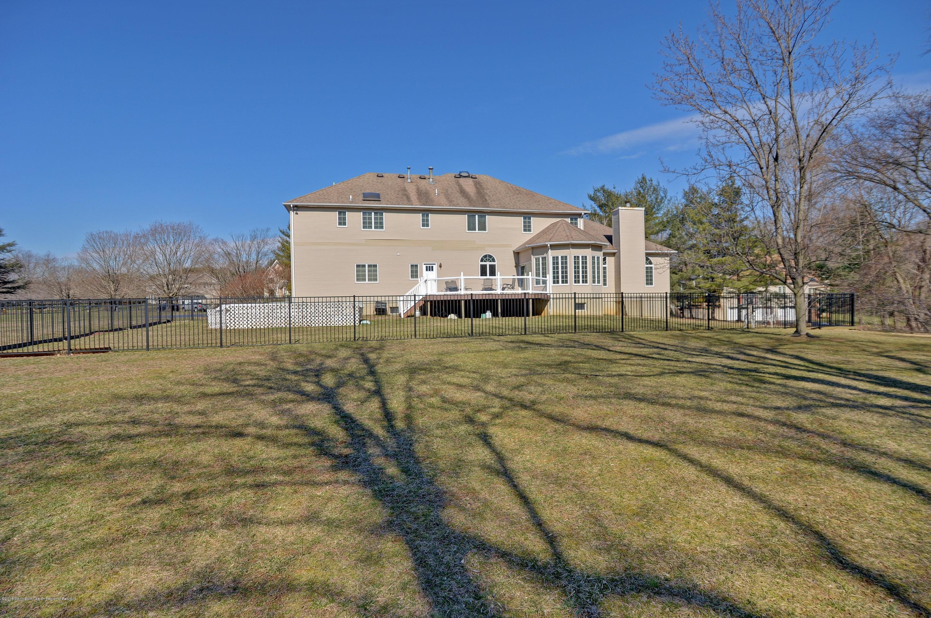 20 Riverside Lane Holmdel, NJ 07733 - Photo 22 of 23 Back of House