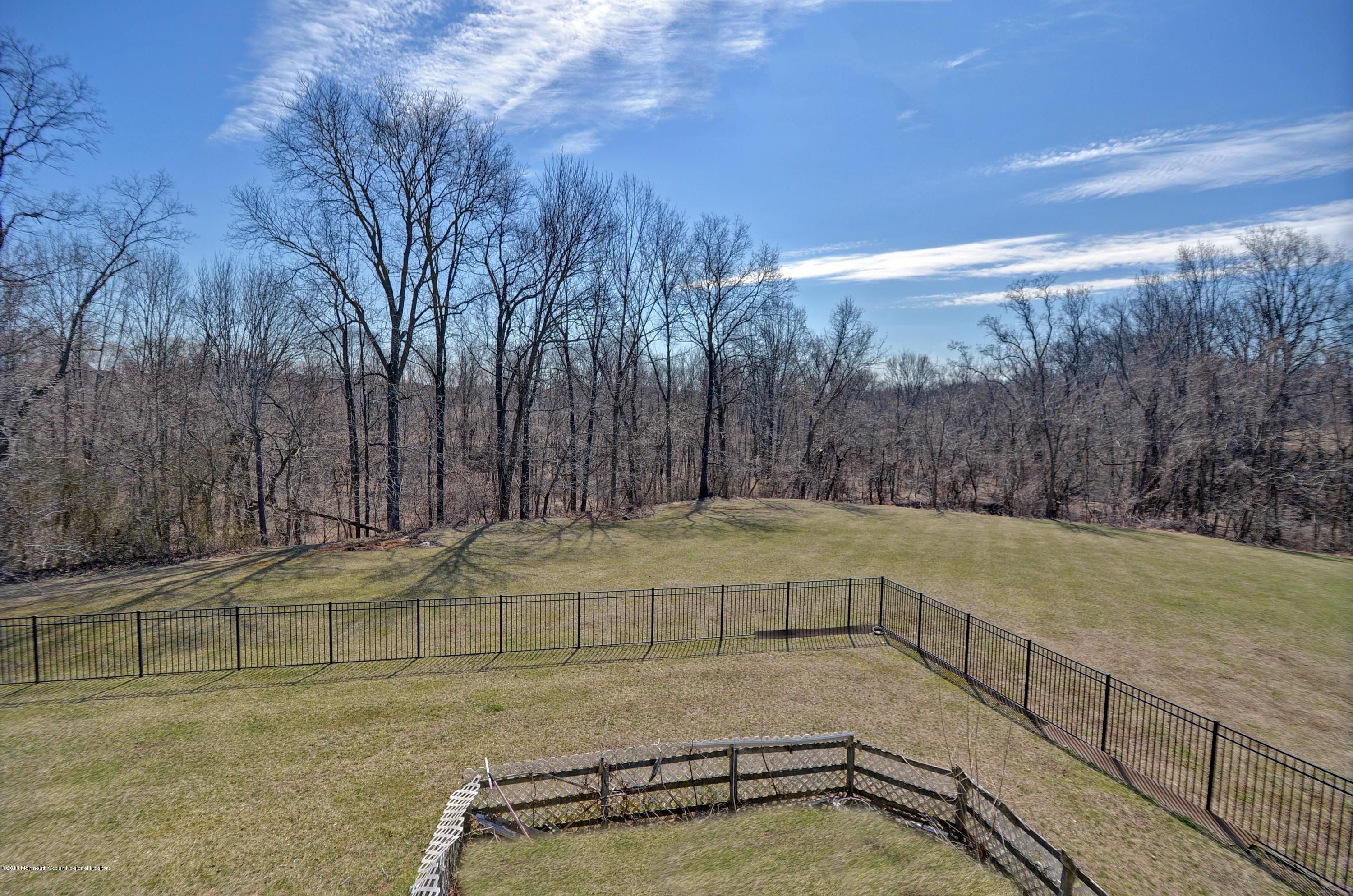 20 Riverside Lane Holmdel, NJ 07733 - Photo 23 of 23 Yard