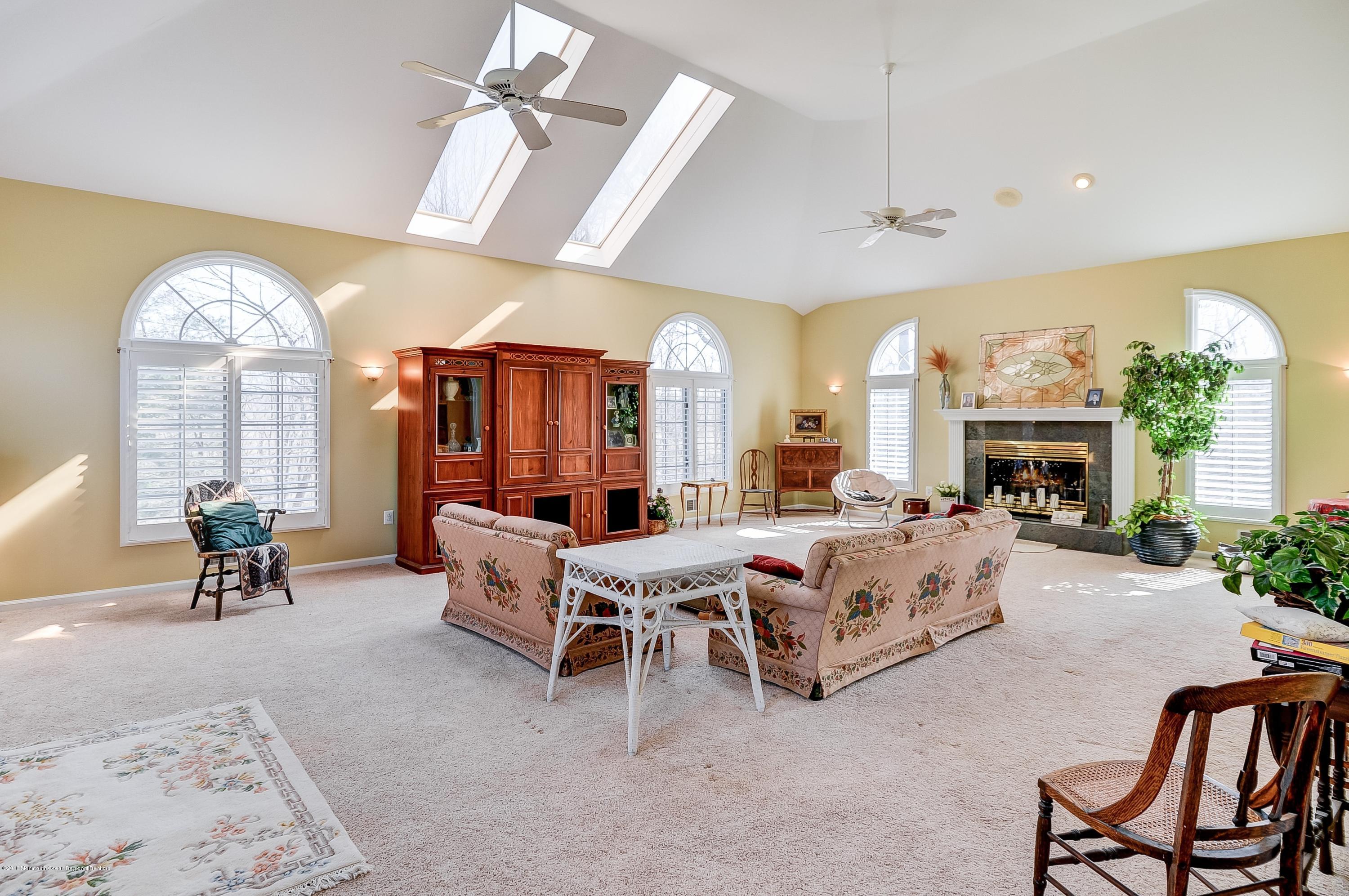 20 Riverside Lane Holmdel, NJ 07733 - Photo 7 of 23 Family Room