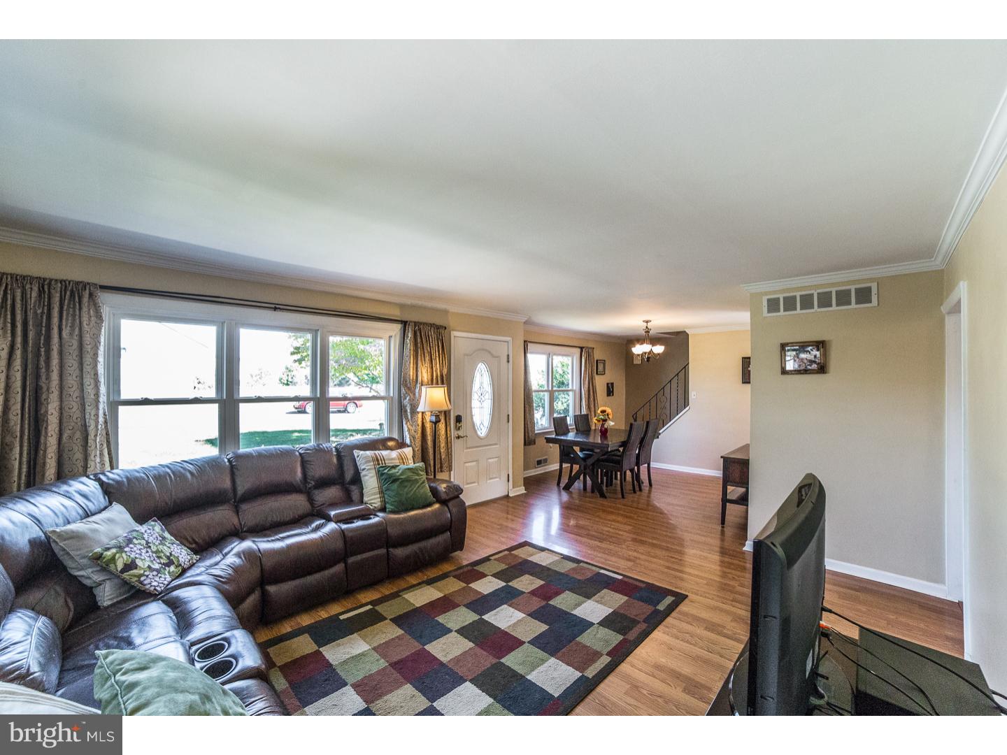 1326 Cloverly Road Warminster, PA 18974 - Photo 21 of 25 Gallery Image 21
