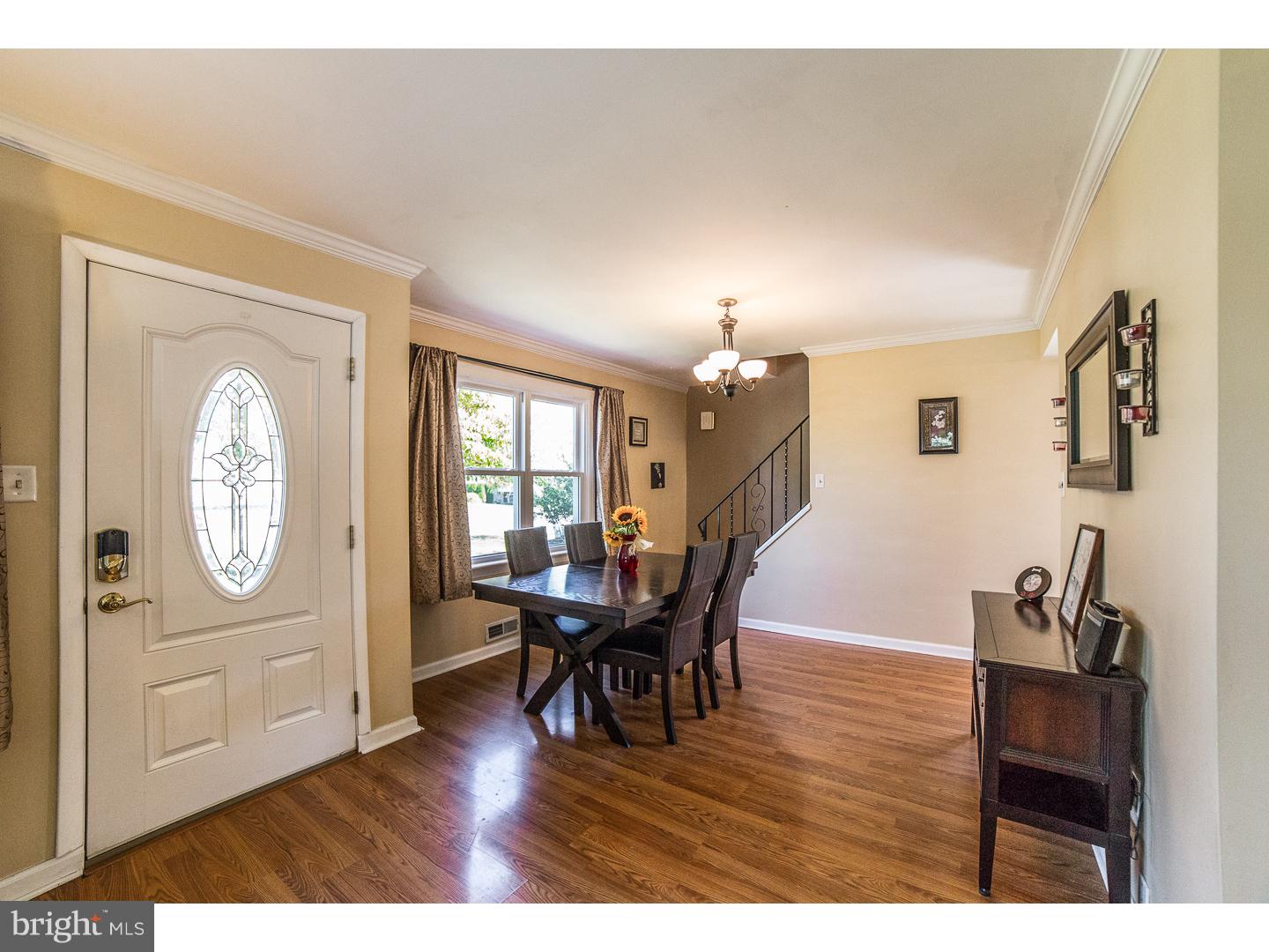 1326 Cloverly Road Warminster, PA 18974 - Photo 5 of 25 Gallery Image 5