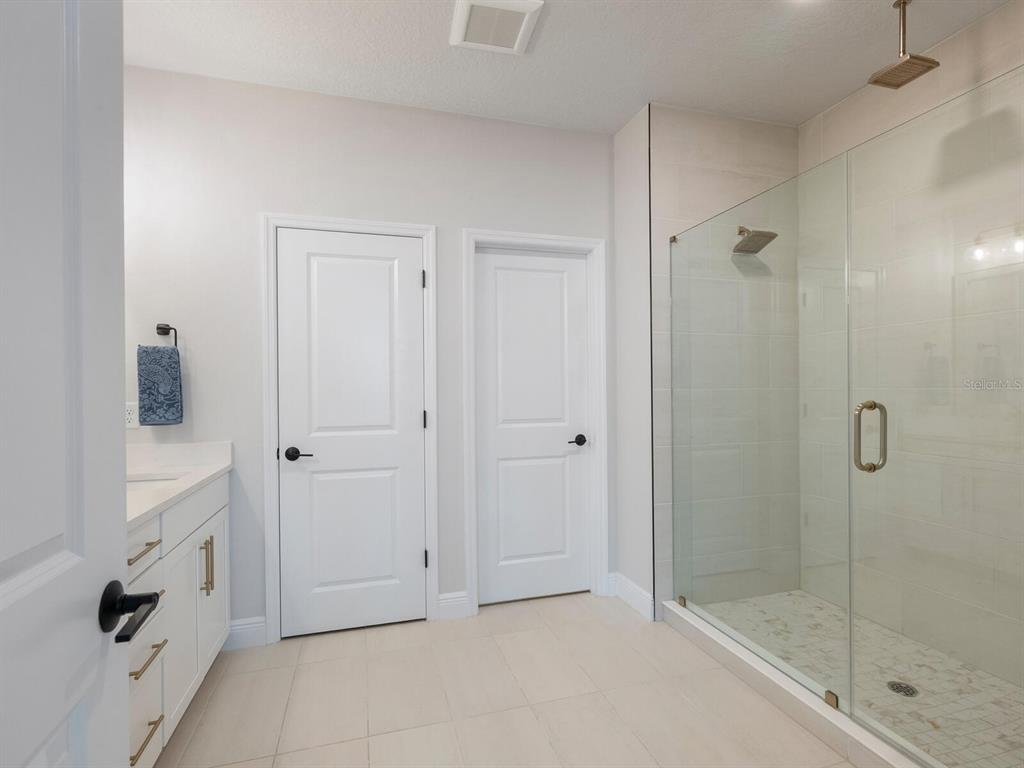 399 Gowdy Road Sarasota, FL 34237 - Photo 24 of 64