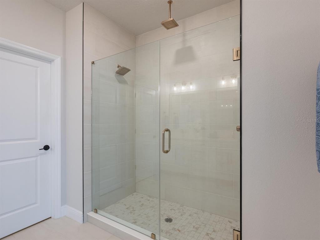 399 Gowdy Road Sarasota, FL 34237 - Photo 26 of 64