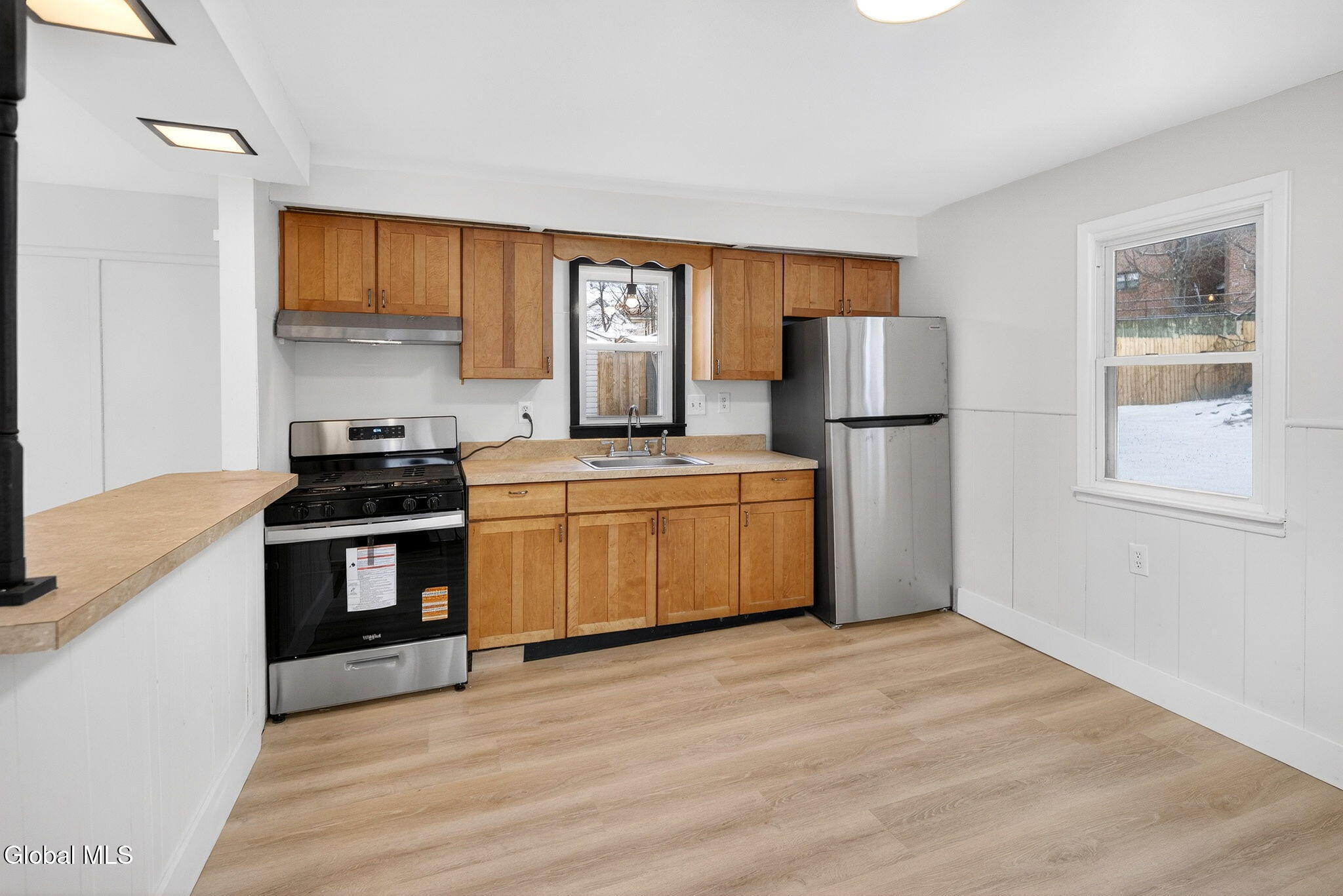 1512 Broadway Rensselaer, NY 12144 - Photo 16 of 30 17-web-or-mls-017-DSC02148