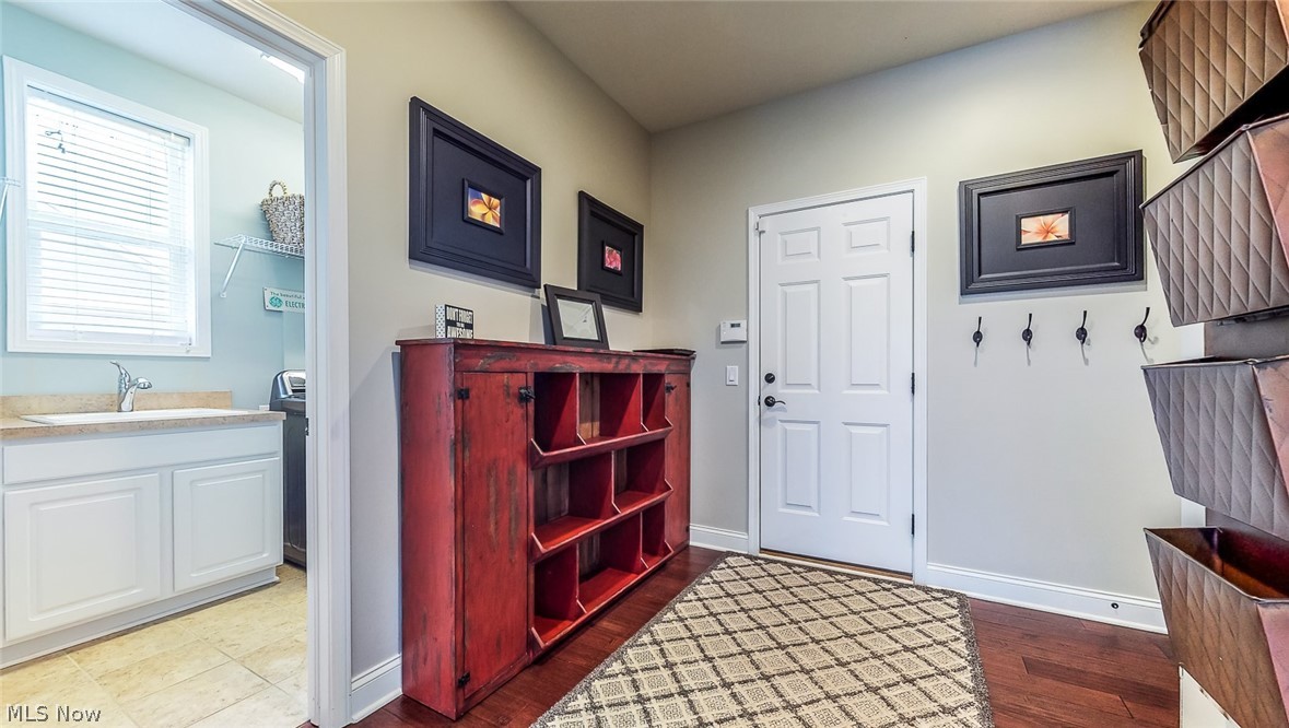 7450 Mystic Ridge Road Chagrin Falls, OH 44023 - Photo 14 of 34 Handy mudroom with walk-in closet just off the 3-car garage