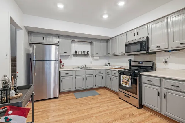 $269,900 | 16345 Brementowne Drive, Tinley Park, IL 60477