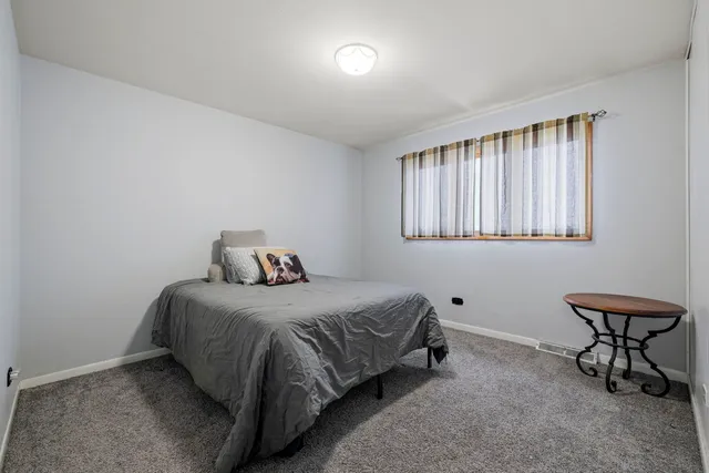 $269,900 | 16345 Brementowne Drive, Tinley Park, IL 60477