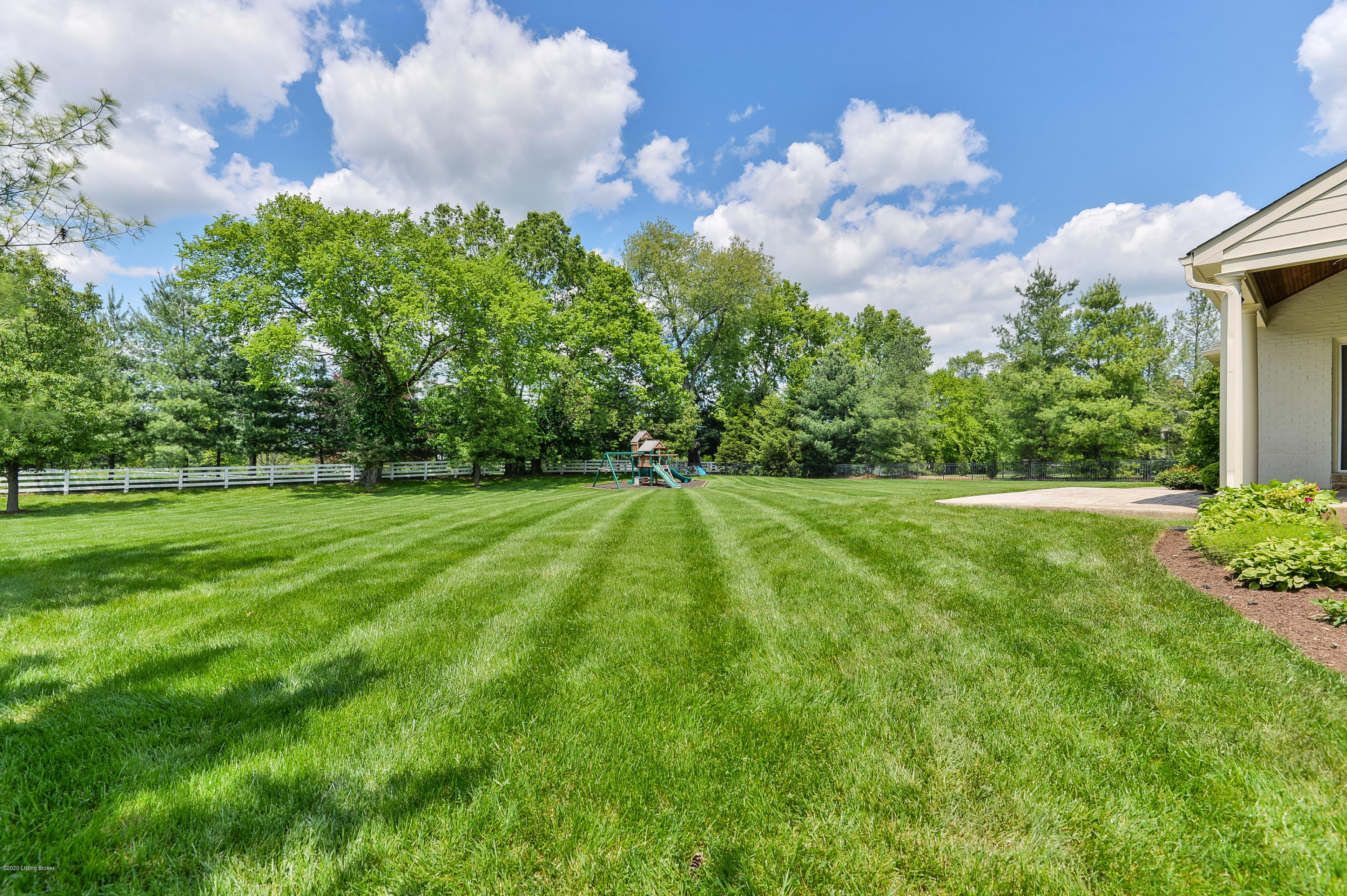 7910 Farm Spring Drive Prospect, KY 40059 - Photo 49 of 50 100 20200507-6685