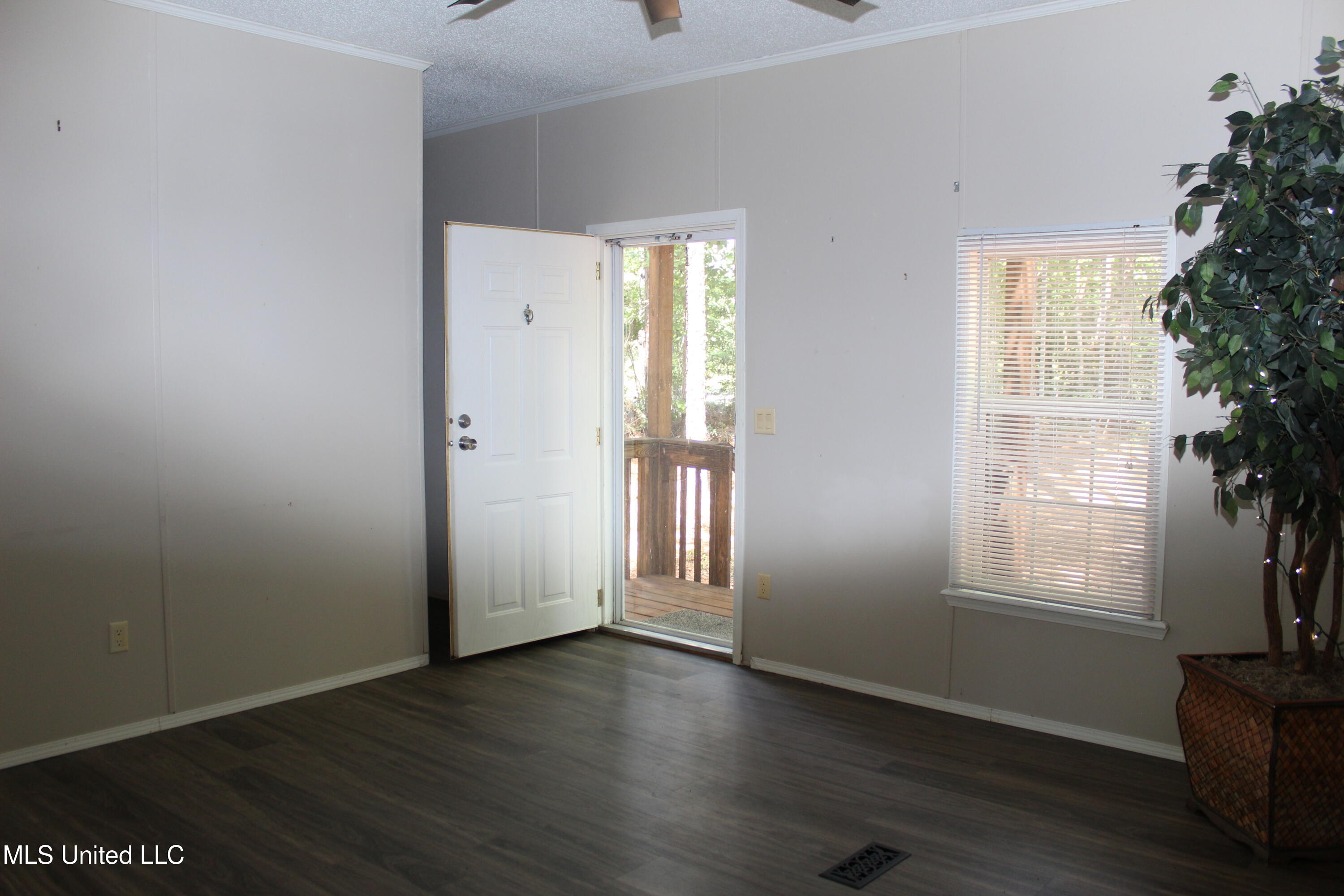 271 Howell-Mill Road Lucedale, MS 39452 - Photo 7 of 23 IMG_9741