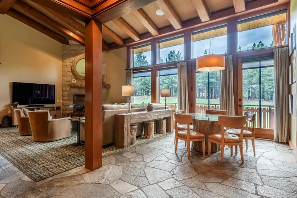 $369,000 | 480 Obsidian Place, Unit 5, Mammoth Lakes, CA 93546