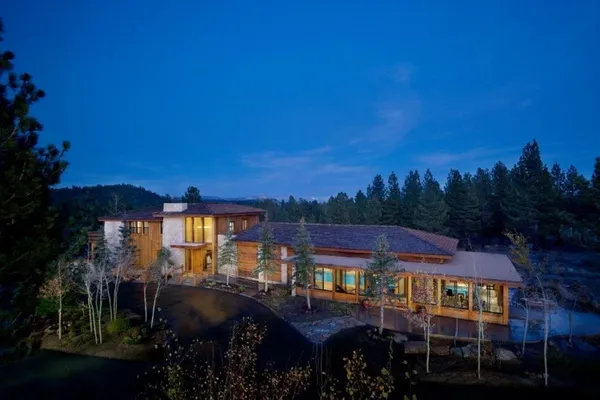 $369,000 | 480 Obsidian Place, Unit 5, Mammoth Lakes, CA 93546