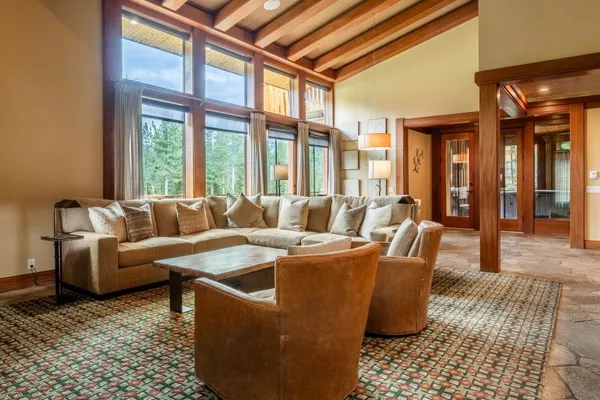 $369,000 | 480 Obsidian Place, Unit 5, Mammoth Lakes, CA 93546