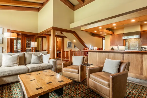 $369,000 | 480 Obsidian Place, Unit 5, Mammoth Lakes, CA 93546