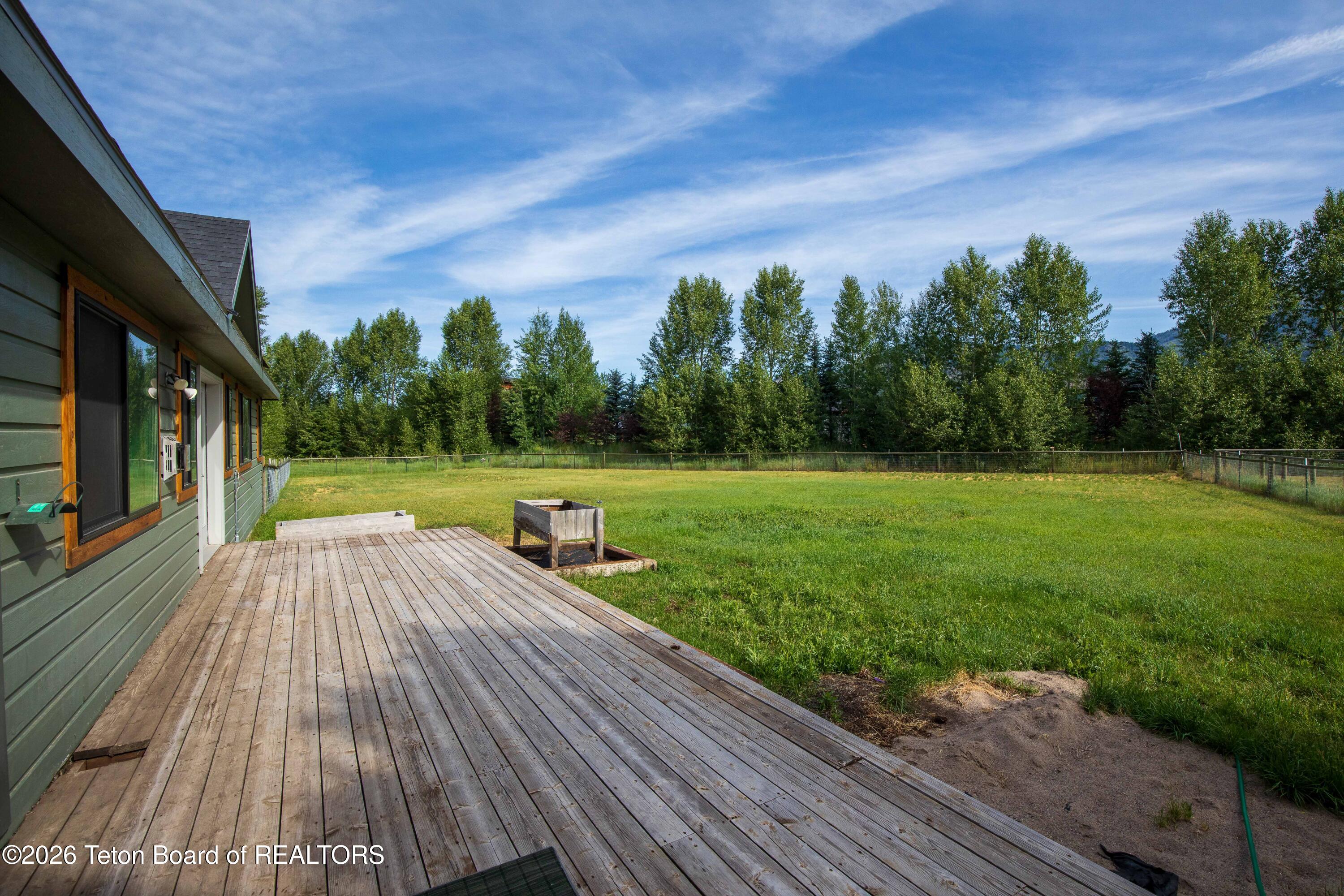 68 Kelly Lane Alpine, WY 83128 - Photo 6 of 46 68 Kelly Ln IMG_3593