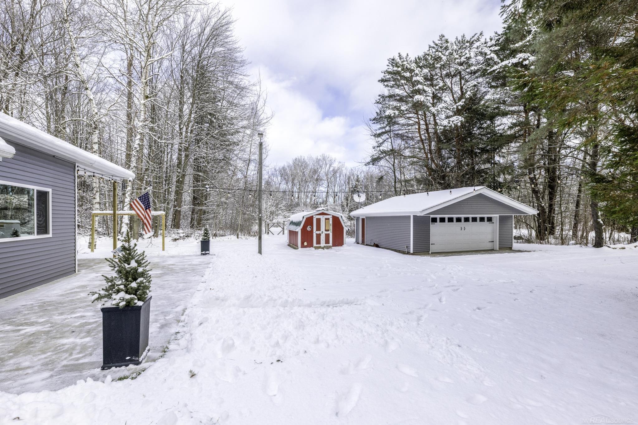2675 North Ridge Road Carsonville, MI 48419 - Photo 38 of 39 24'x24 Garage