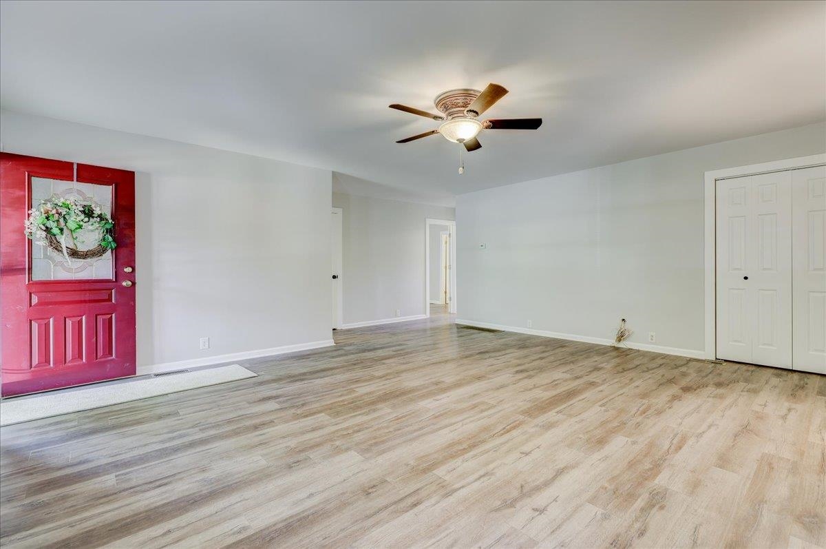 2846 West Mill Road Evansville, IN 47720 - Photo 11 of 36 Gallery Image 11