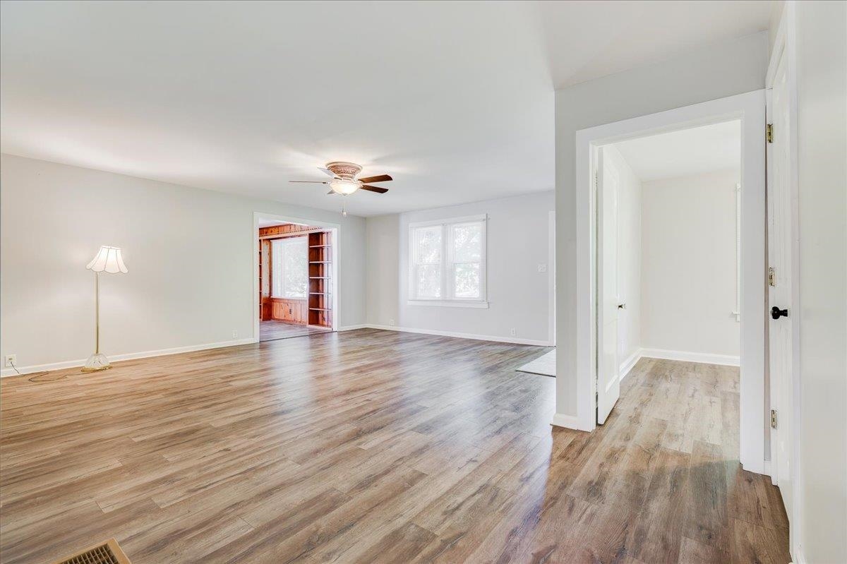 2846 West Mill Road Evansville, IN 47720 - Photo 10 of 36 Gallery Image 10