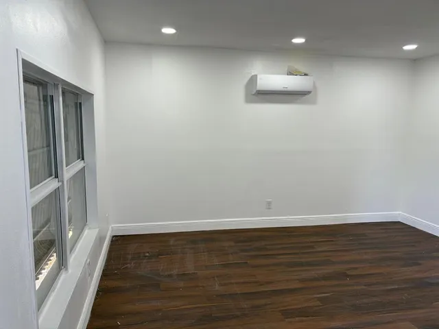 $1,600 | 230 A Southwest 11th Street, Dania Beach, FL 33004