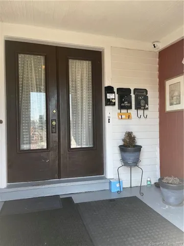 a view of livingroom with furniture and windows