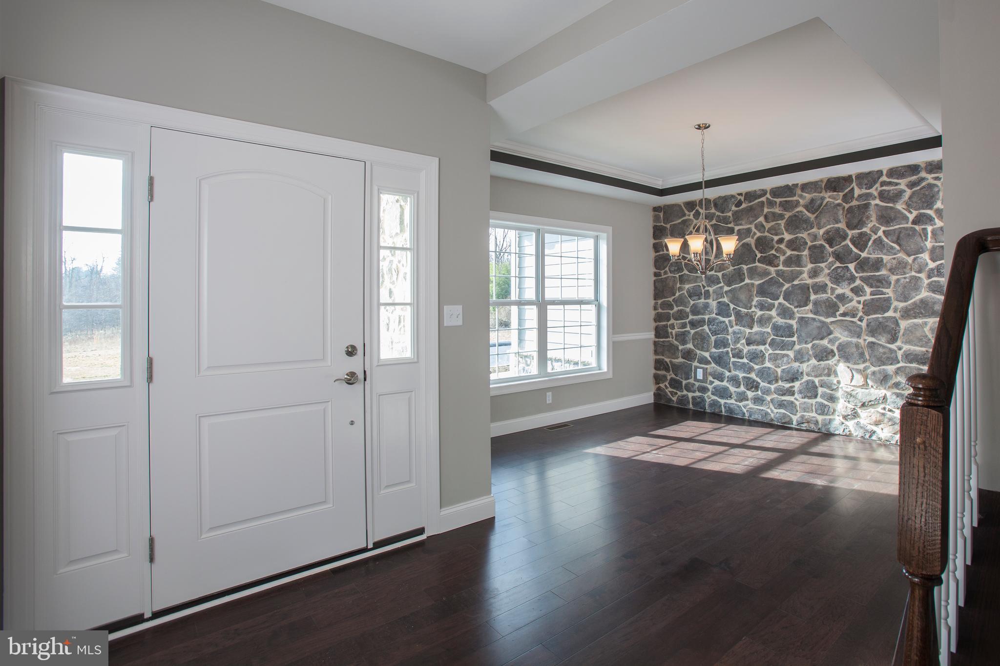 717 Hampton Court Road Harrisburg, PA 17112 - Photo 2 of 9 Gallery Image 2