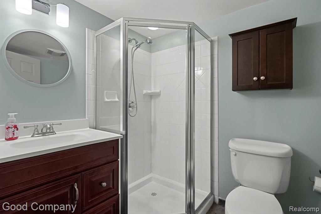 1060 Columbia Road Berkley, MI 48072 - Photo 19 of 28