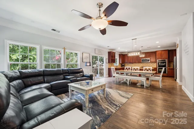 $600,000 | 524 Buttercup Way, Fort Mill, SC 29715