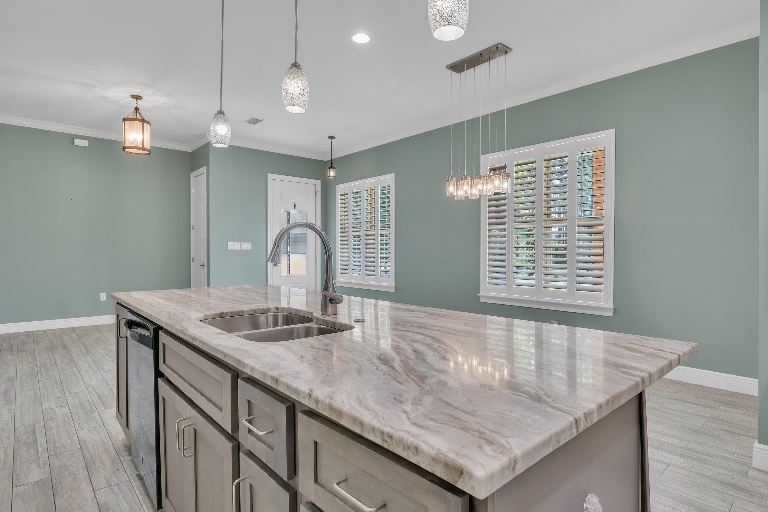 8928 Bay Point Drive Elberta, AL 36530 - Photo 19 of 55 Kitchen