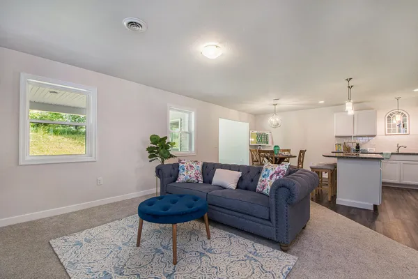 $325,000 | 4294 Highpoint Drive, Unit 103, Wayland, MI 49348