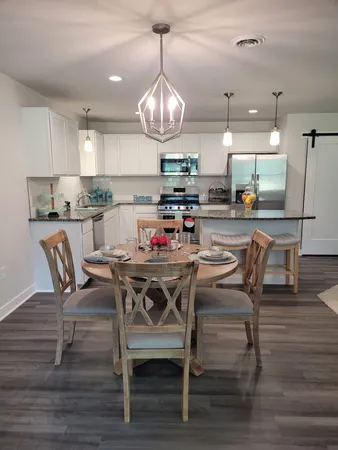 $325,000 | 4294 Highpoint Drive, Unit 103, Wayland, MI 49348