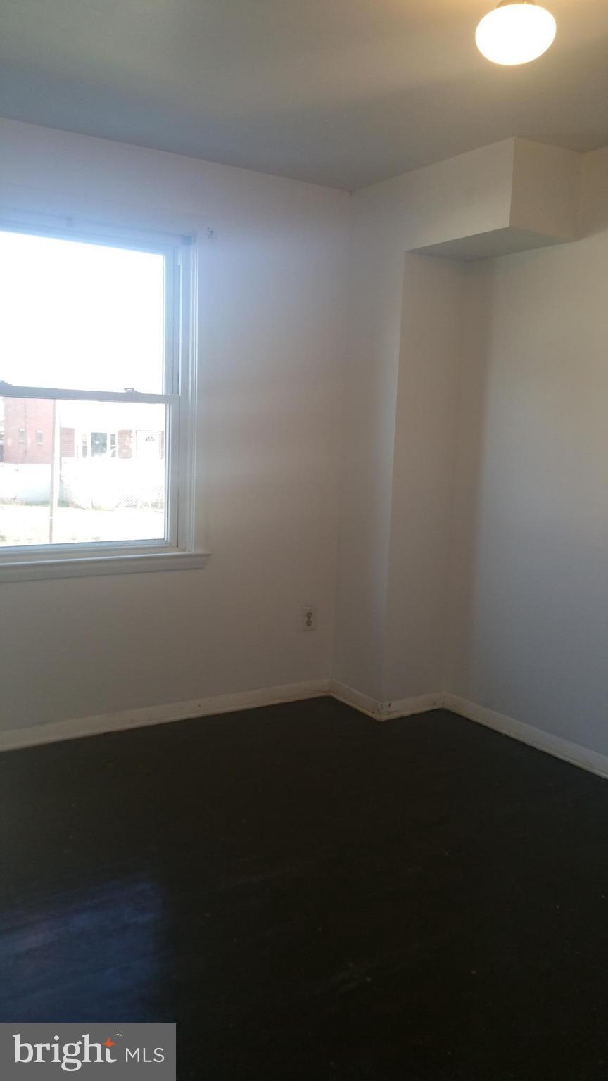 1640 Riverwood Road Essex, MD 21221 - Photo 19 of 22 Front Bedroom/Great lighting