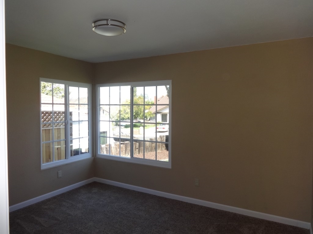 10945 Crystal Springs Road Santee, CA 92071 - Photo 5 of 21