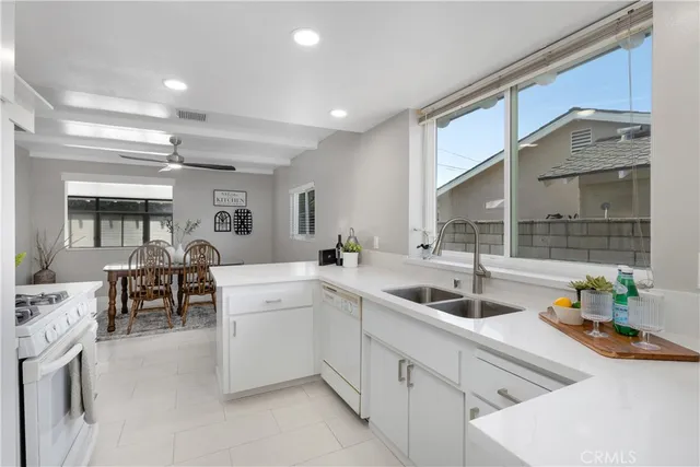 $960,000 | 15230 Weeks Drive, La Mirada, CA 90638