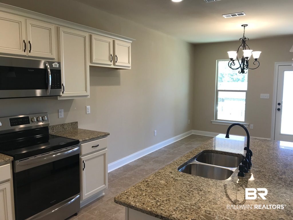 32328 Calder Court Daphne, AL 36527 - Photo 5 of 13