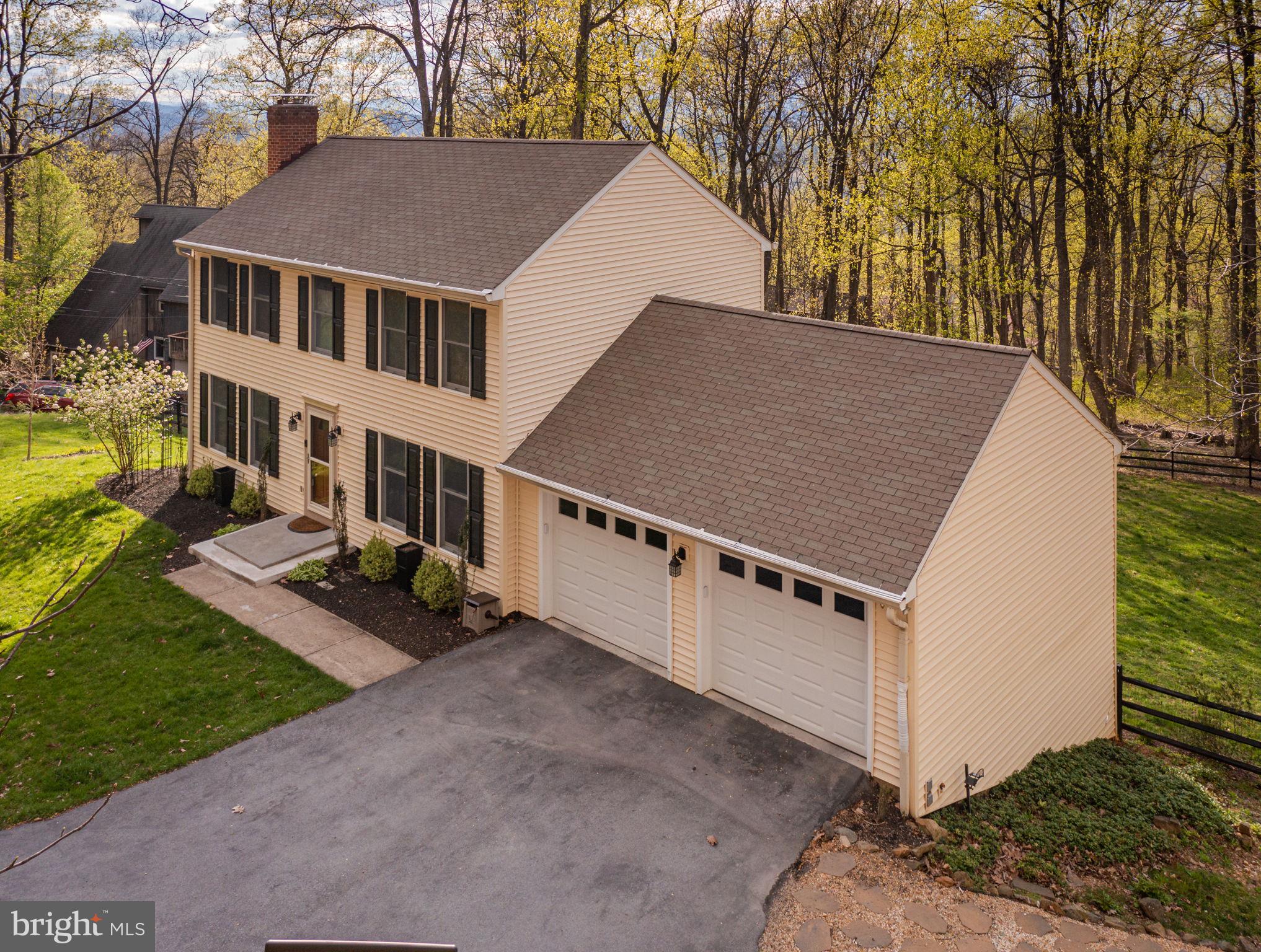 519 Delicious Road Linden, VA 22642 - Photo 27 of 27 Side View