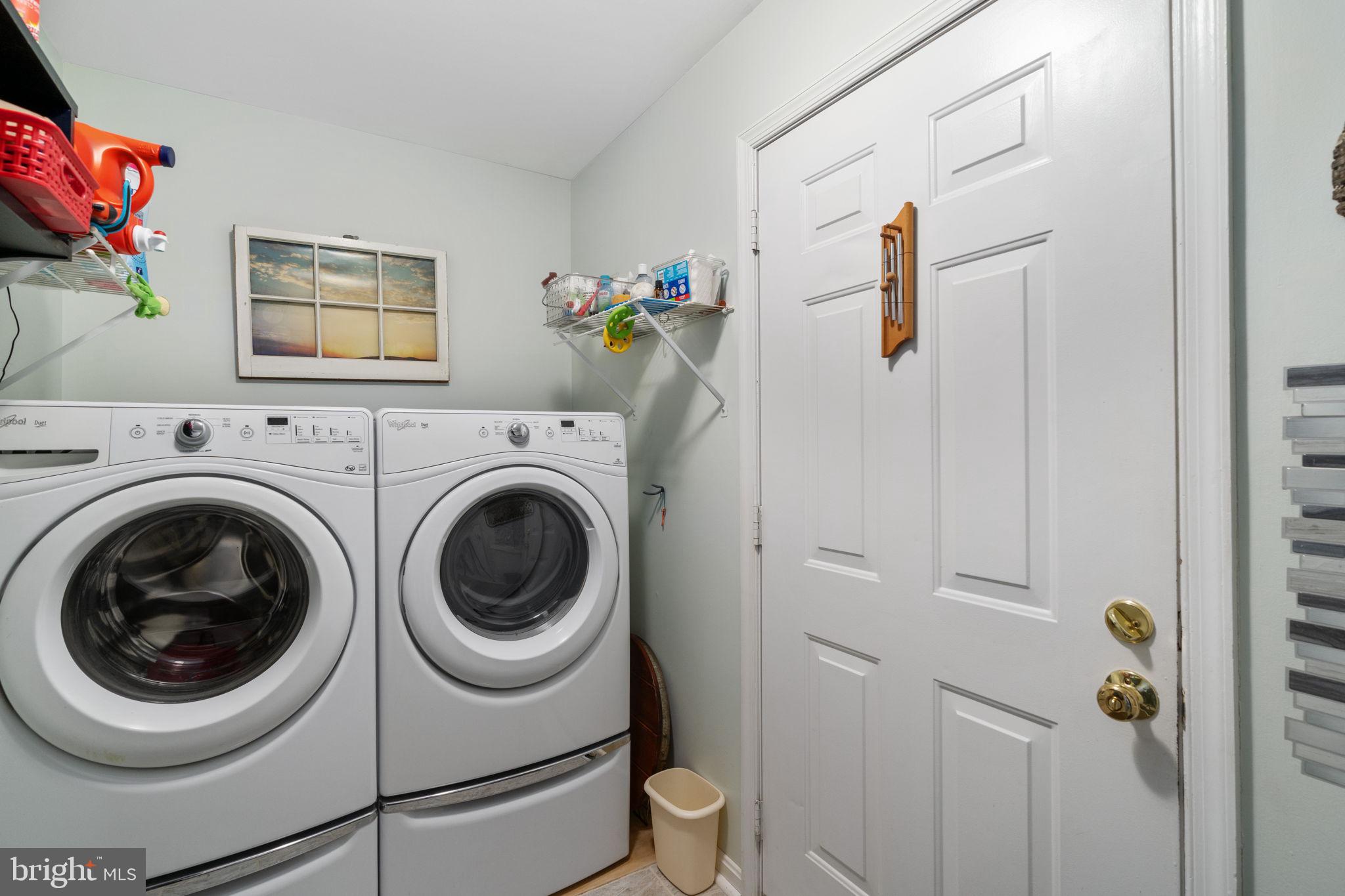519 Delicious Road Linden, VA 22642 - Photo 10 of 27 Main-Level Laundry