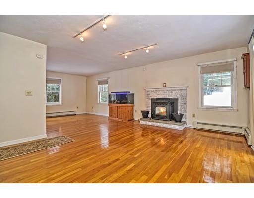 22 Parker Road Sutton, MA 01590 - Photo 12 of 25 Gallery Image 12