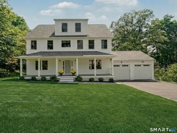 $1,475,000 | 469 Woodridge Avenue, Fairfield, CT 06825