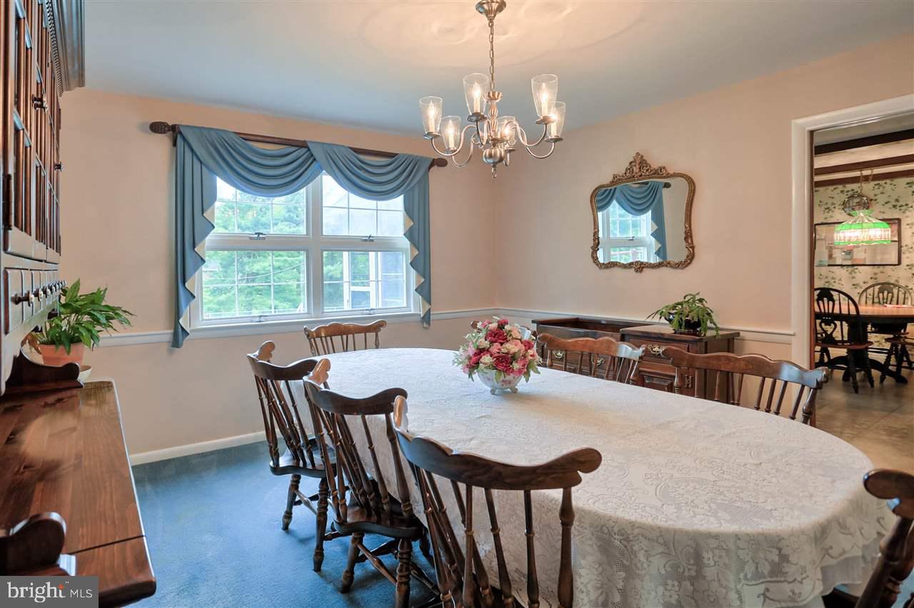 744 Greendale Road York, PA 17403 - Photo 8 of 36 Gallery Image 8