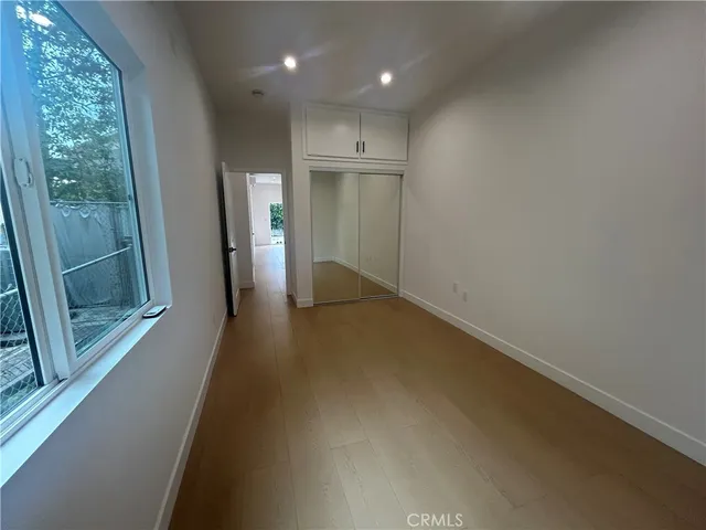 $2,000 | 11052 Emelita Street, North Hollywood, CA 91601