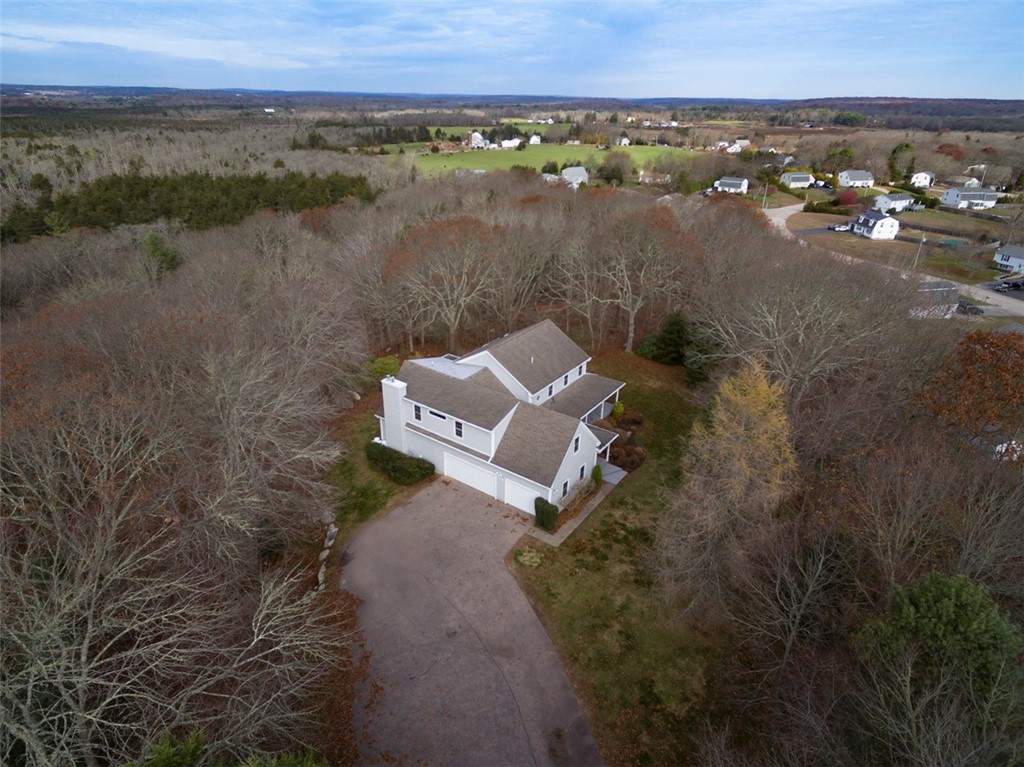 82 Old Post Road Westerly, RI 02891 - Photo 1 of 42