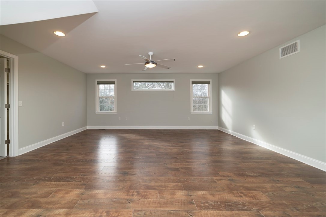82 Old Post Road Westerly, RI 02891 - Photo 22 of 42