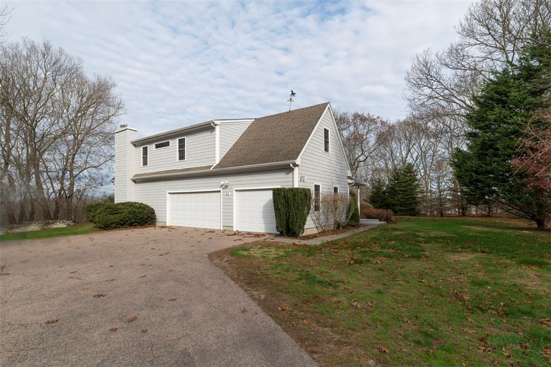 82 Old Post Road Westerly, RI 02891 - Photo 3 of 42