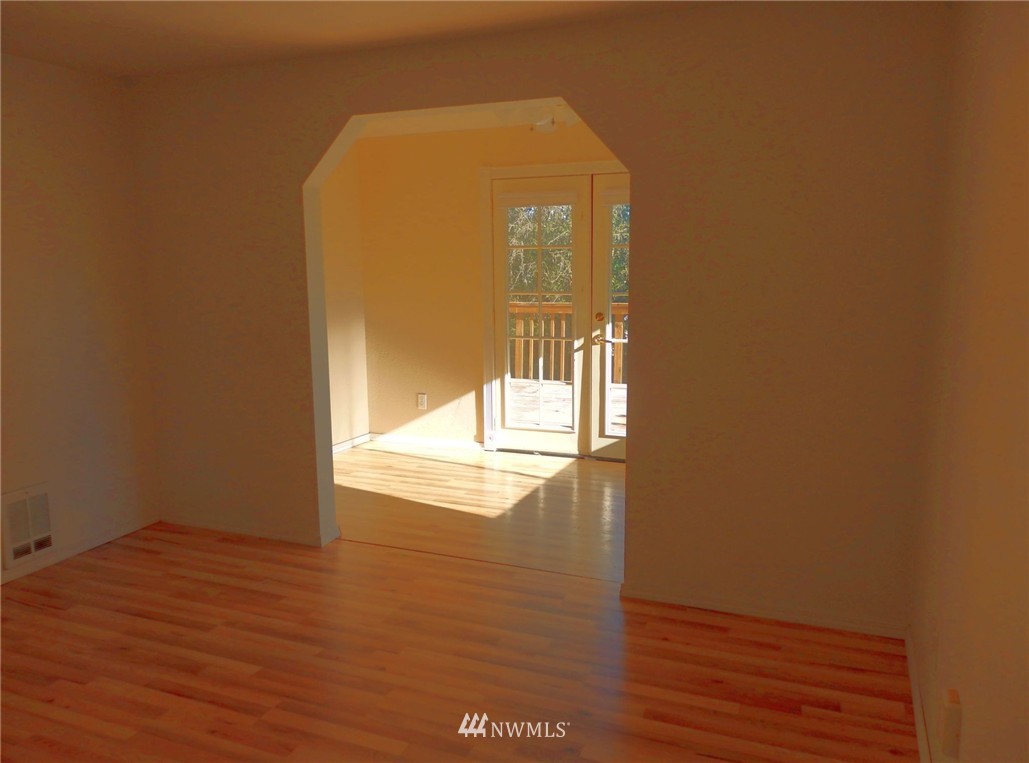 16533 3rd Drive Southeast Bothell, WA 98012 - Photo 6 of 12