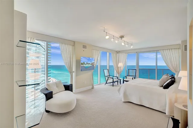 $3,500,000 | 18911 Collins Avenue, Unit 1901, Sunny Isles Beach, FL 33160