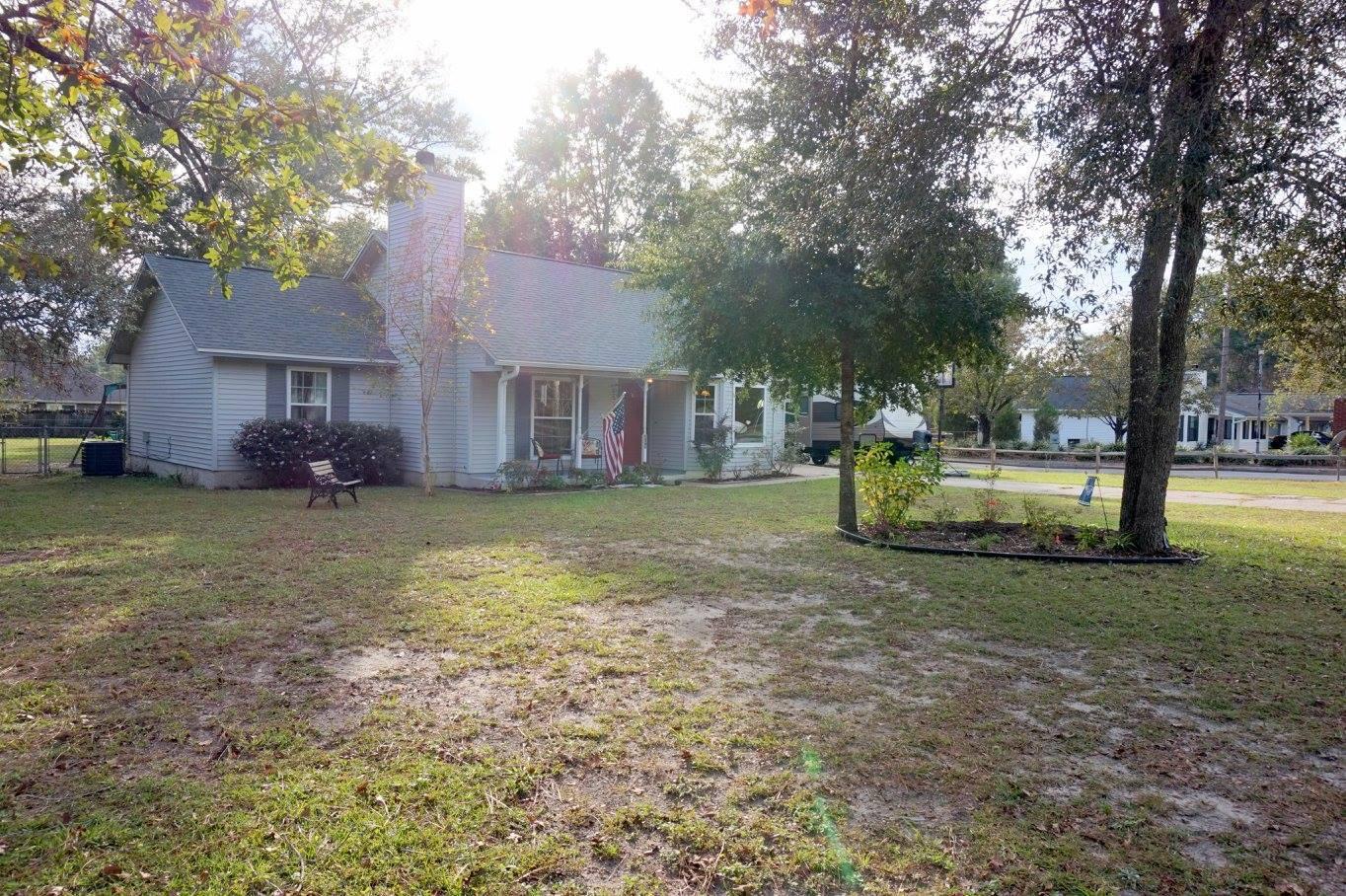 309 John King Road Crestview, FL 32539 - Photo 4 of 23 Gallery Image 4